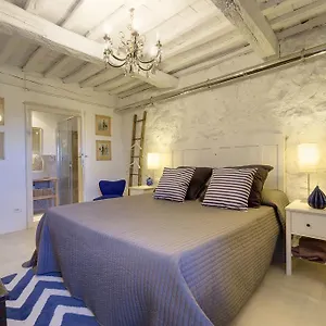The Retreat A Romantic Bedroom In Maremma Affittacamere